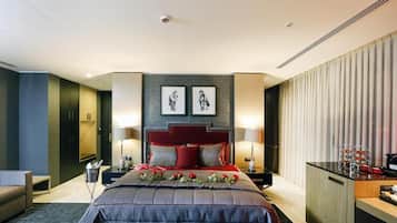 Premium bedding, minibar, in-room safe, desk
