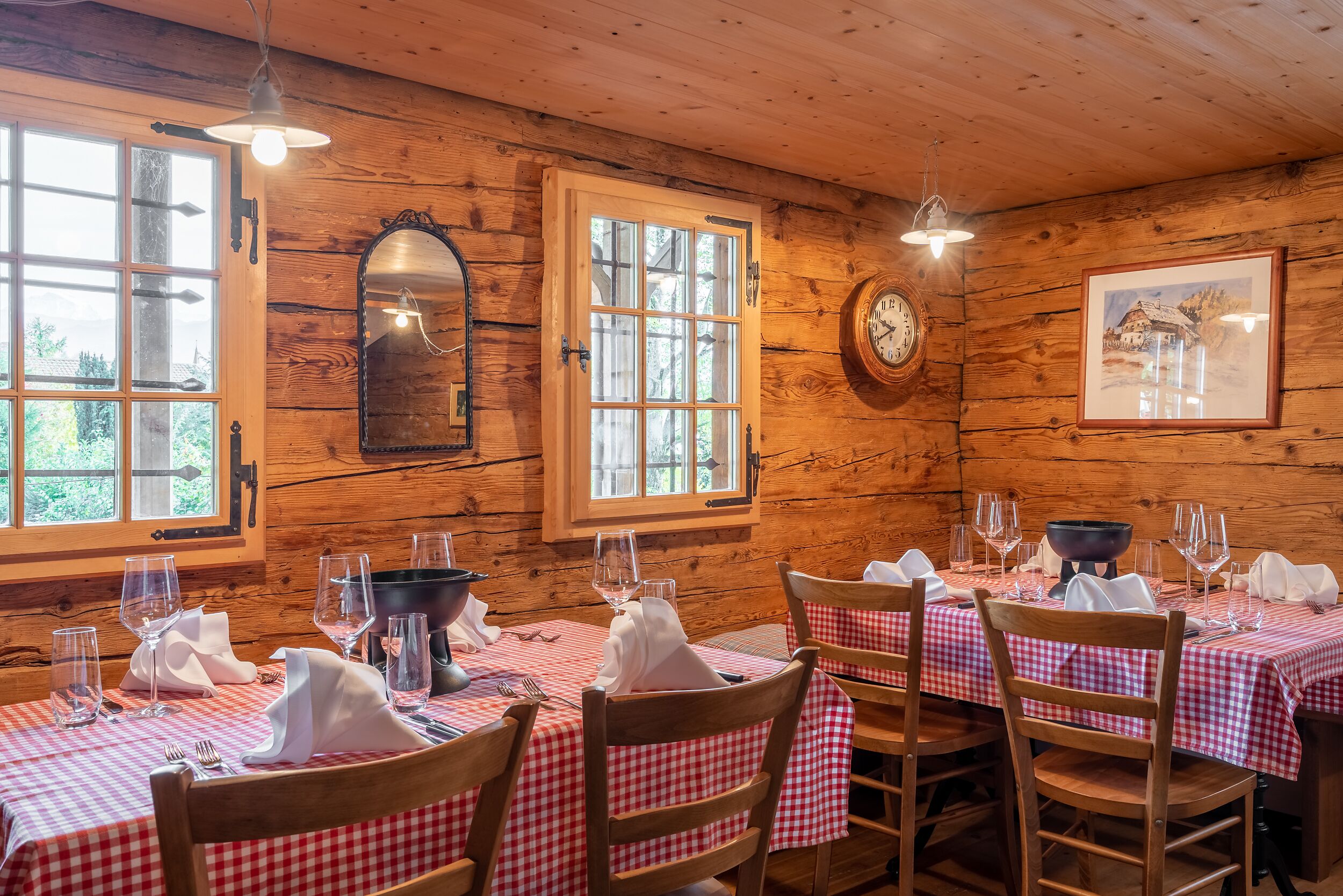 breakfast, lunch, dinner served; regional cuisine