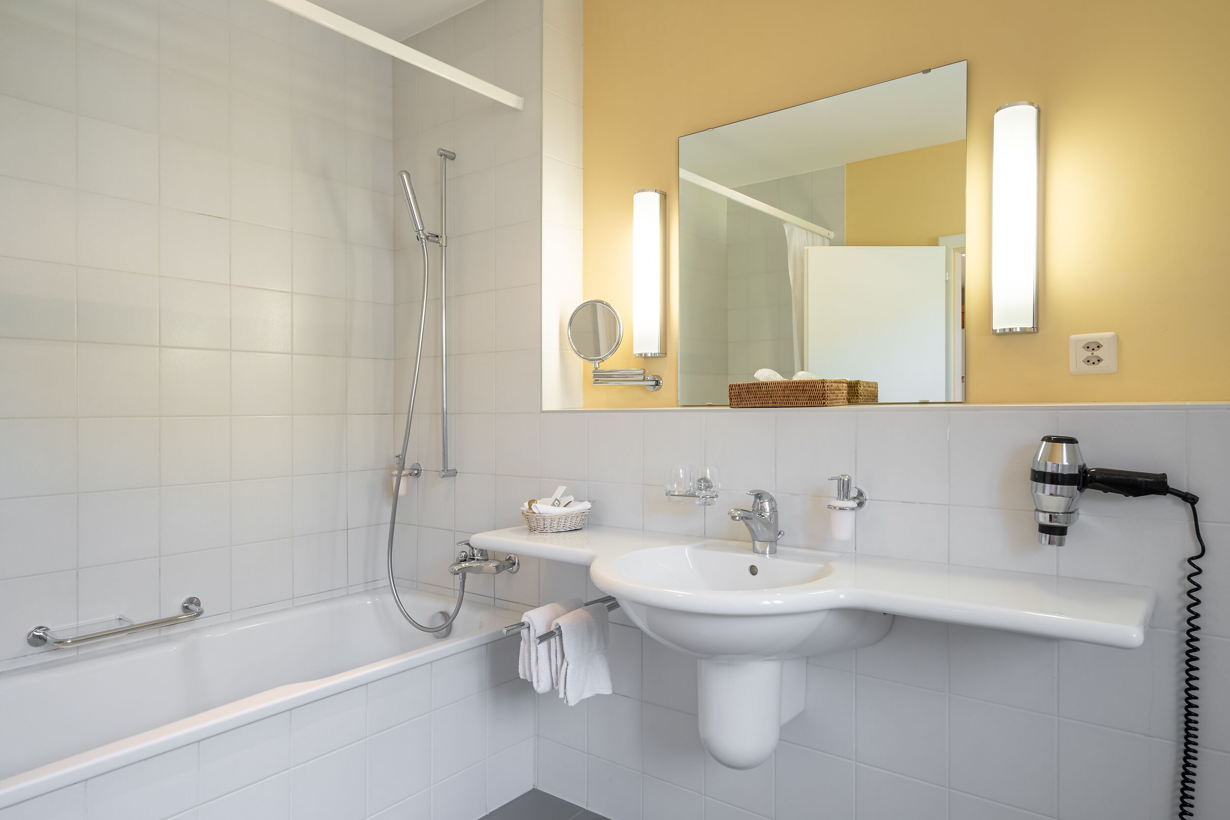 double room, mountain view | bathroom | shower, free toiletries, hair dryer, towels