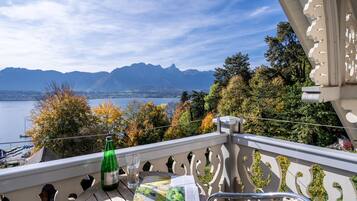 Junior Suite, Lake View | Balcony