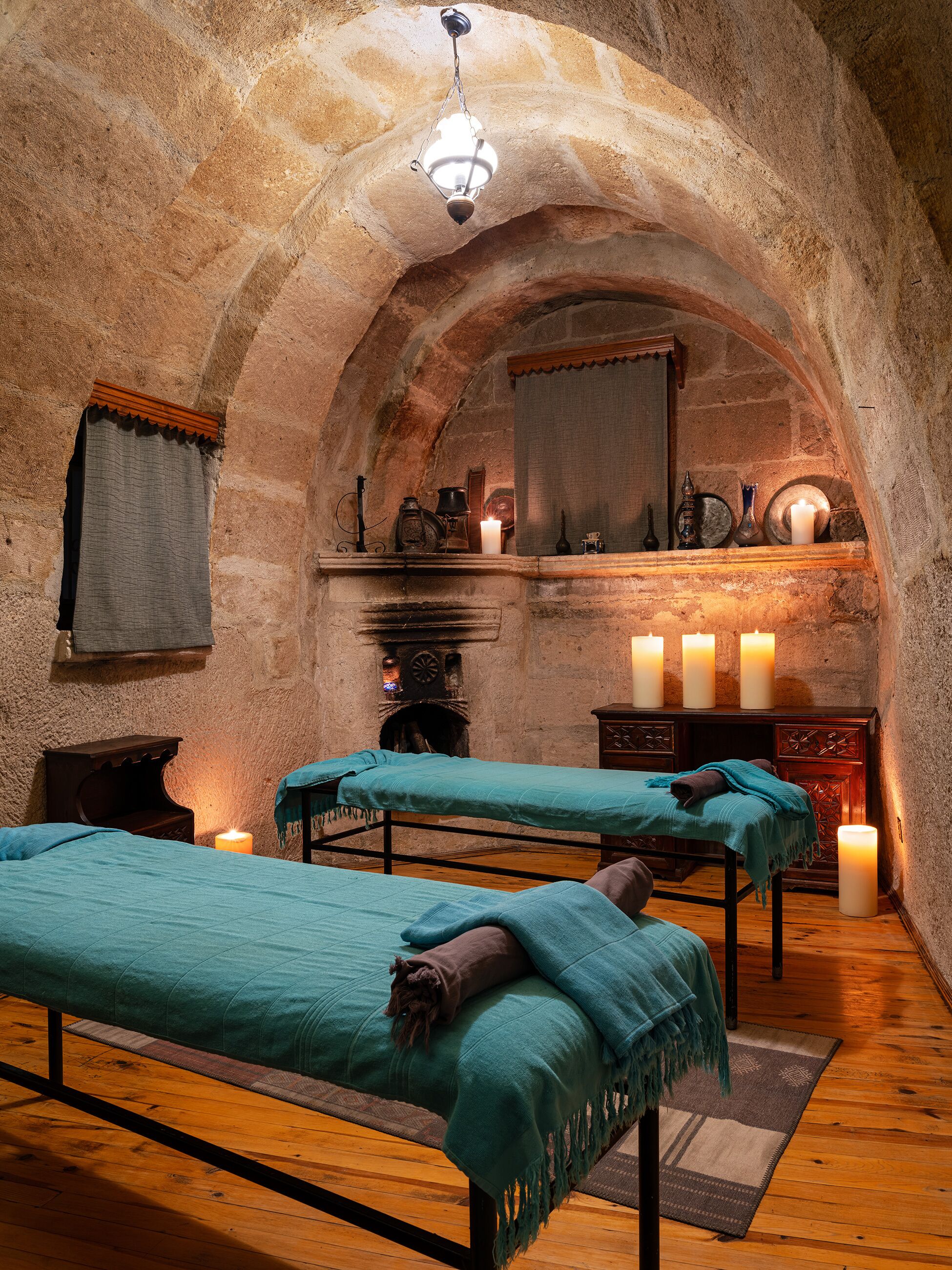 Sauna, steam room, Turkish bath/hammam, body treatments, aromatherapy