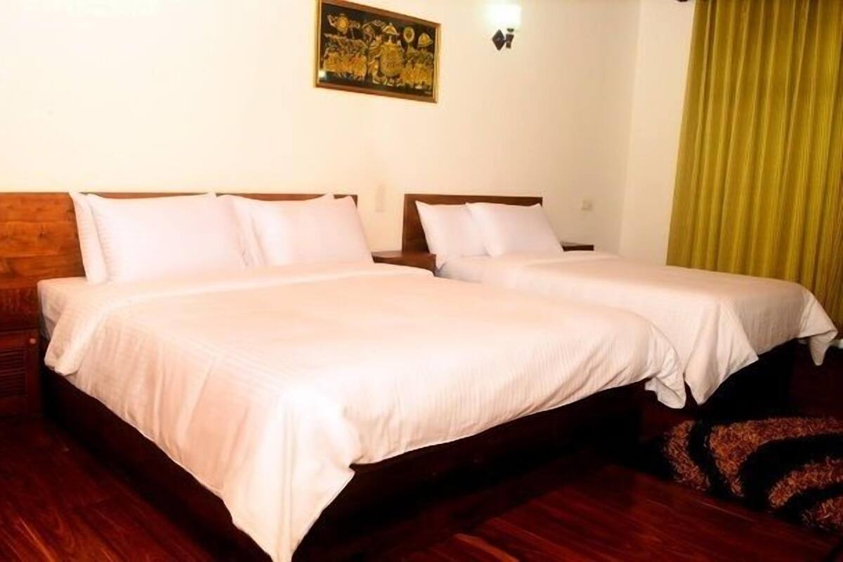 Family Room | In-room safe, desk, rollaway beds, free WiFi