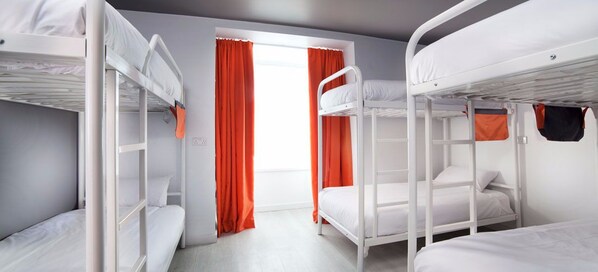 Shared Dormitory, Ensuite (6 Beds)