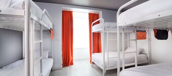 Sleeperdorm - Hostel