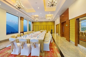 Meeting facility - RS Sarovar Portico Palampur (Palampur)