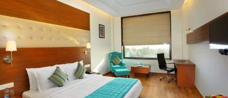 Minibar, in-room safe, desk, soundproofing