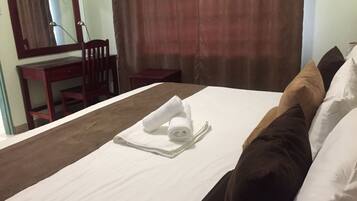 Apartment, 1 Bedroom (Double or Twin) | 1 bedroom, desk, free WiFi