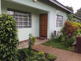 Apartamento, 1 habitación (Double or Twin) | Entrada al alojamiento