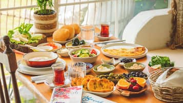Free daily local cuisine breakfast