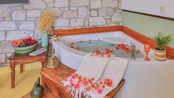 Sábanas de algodón egipcio, ropa de cama de alta calidad y minibar