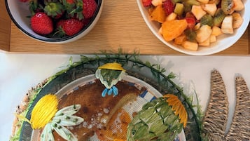 Daily buffet breakfast for a fee