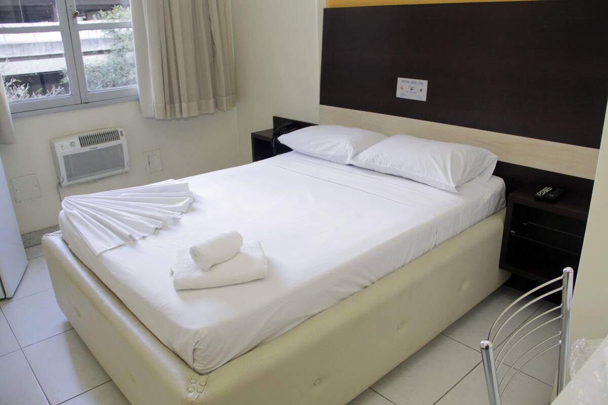 Minibar, in-room safe, desk, free WiFi