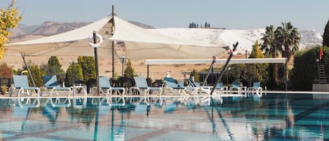 2 indoor pools, 2 outdoor pools, free cabanas, pool umbrellas