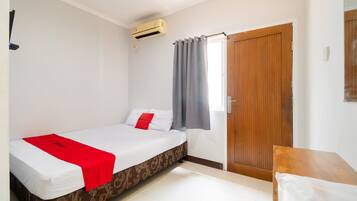 Chambre Double, 1 lit double | Rideaux occultants, Wi-Fi gratuit