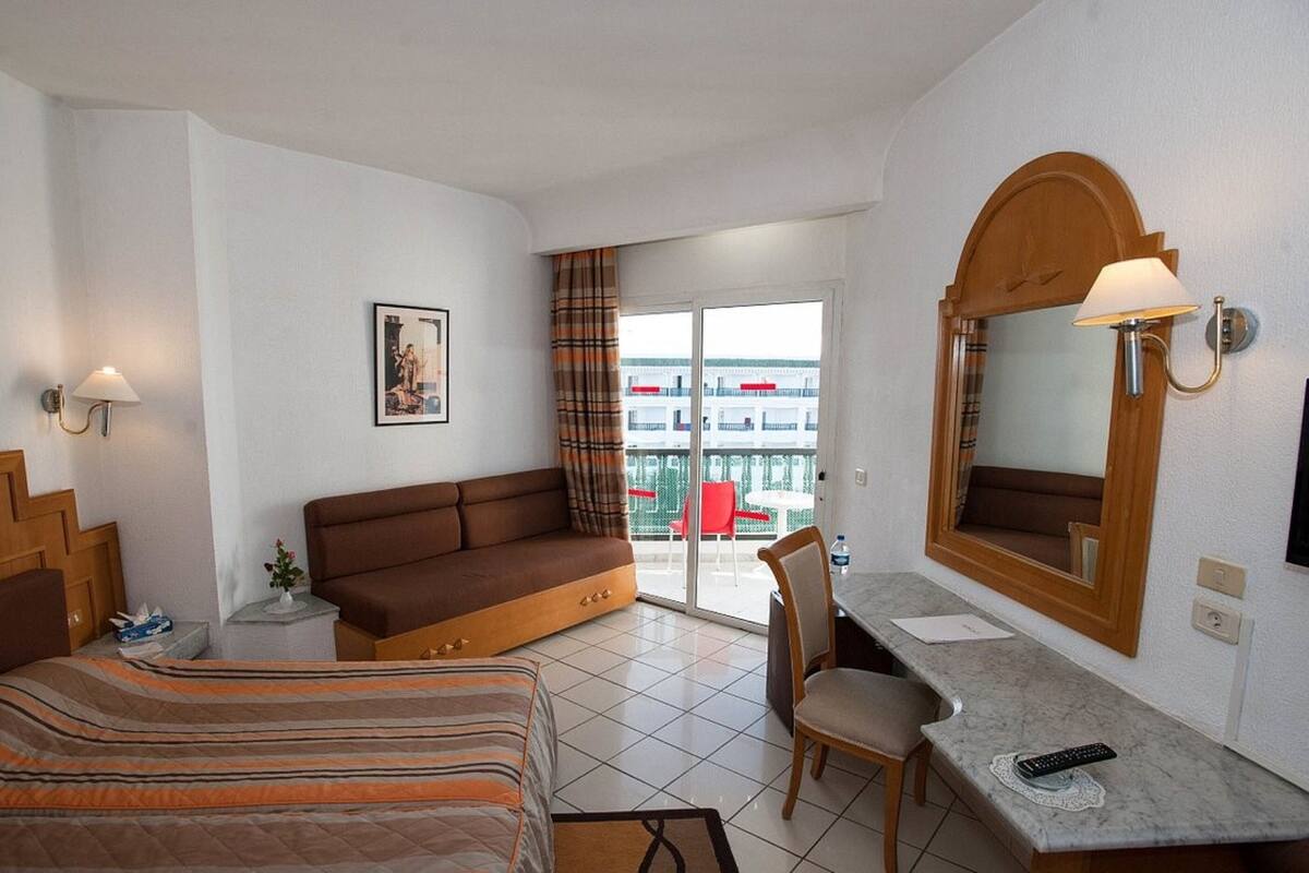 In-room safe, desk, blackout drapes, bed sheets