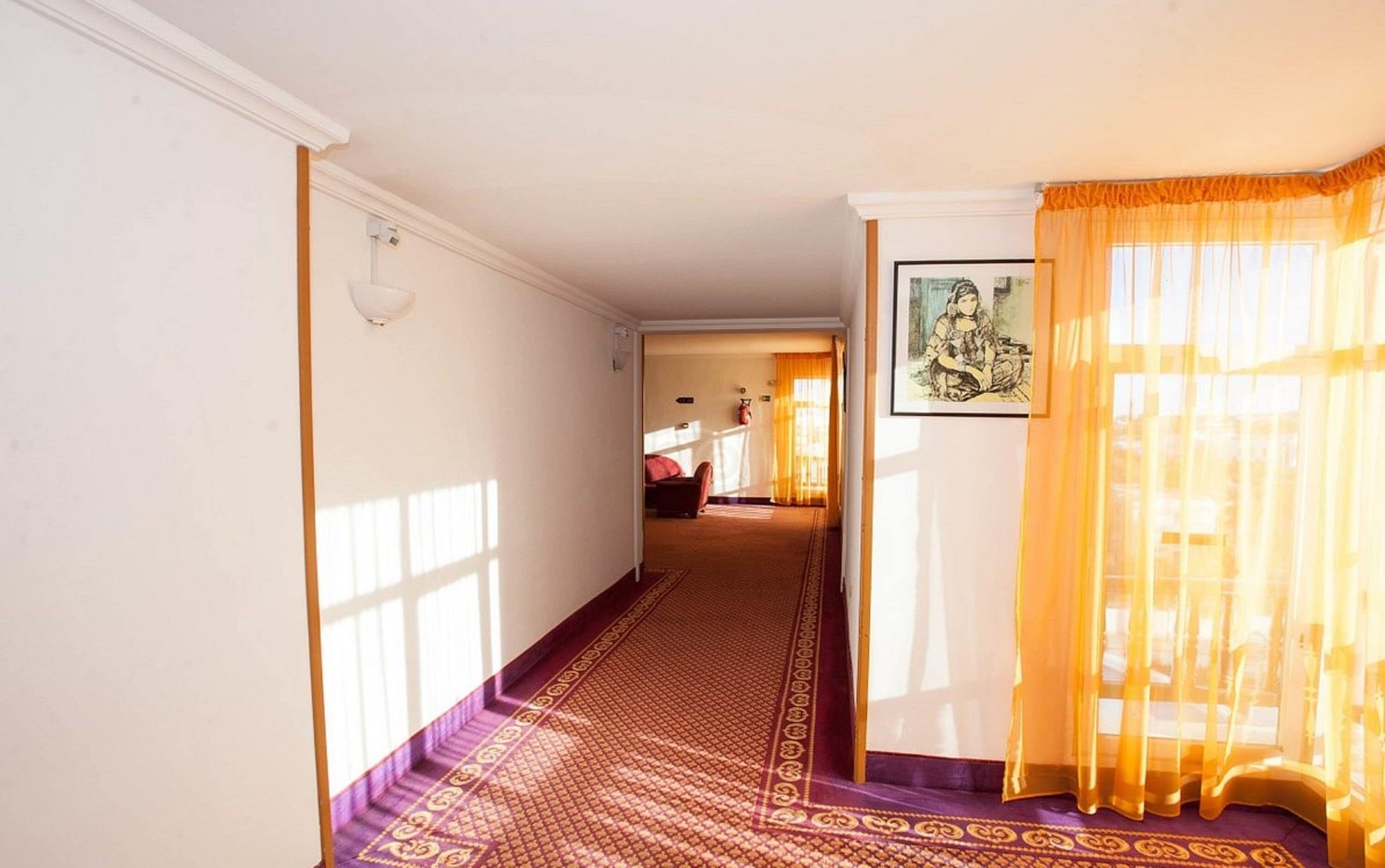 Photo - Riviera Hotel - Family only