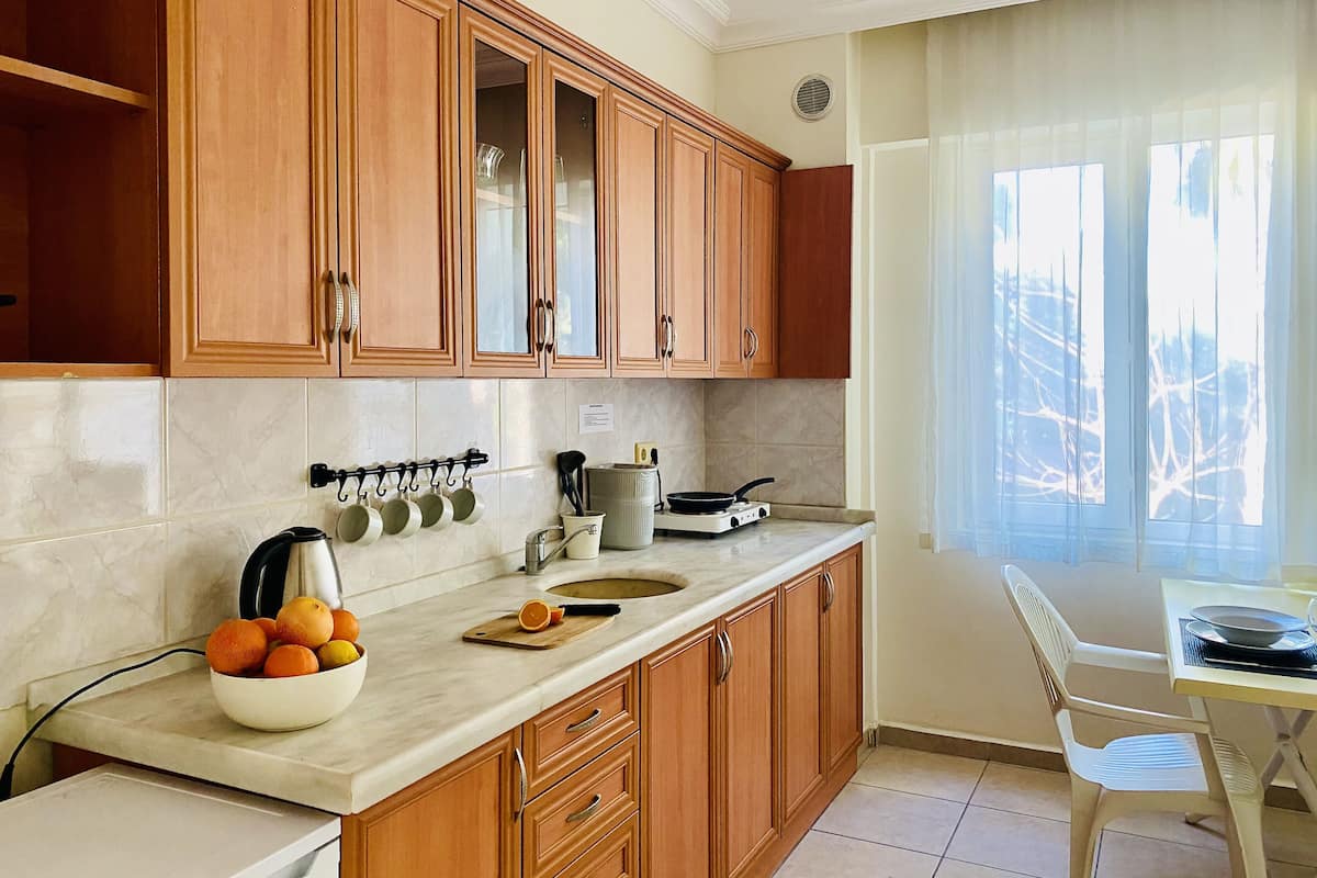 Appartamento Standard, 1 camera da letto, cucina, vista giardino | 2 camere, biancheria da letto di alta qualità, una cassaforte in camera