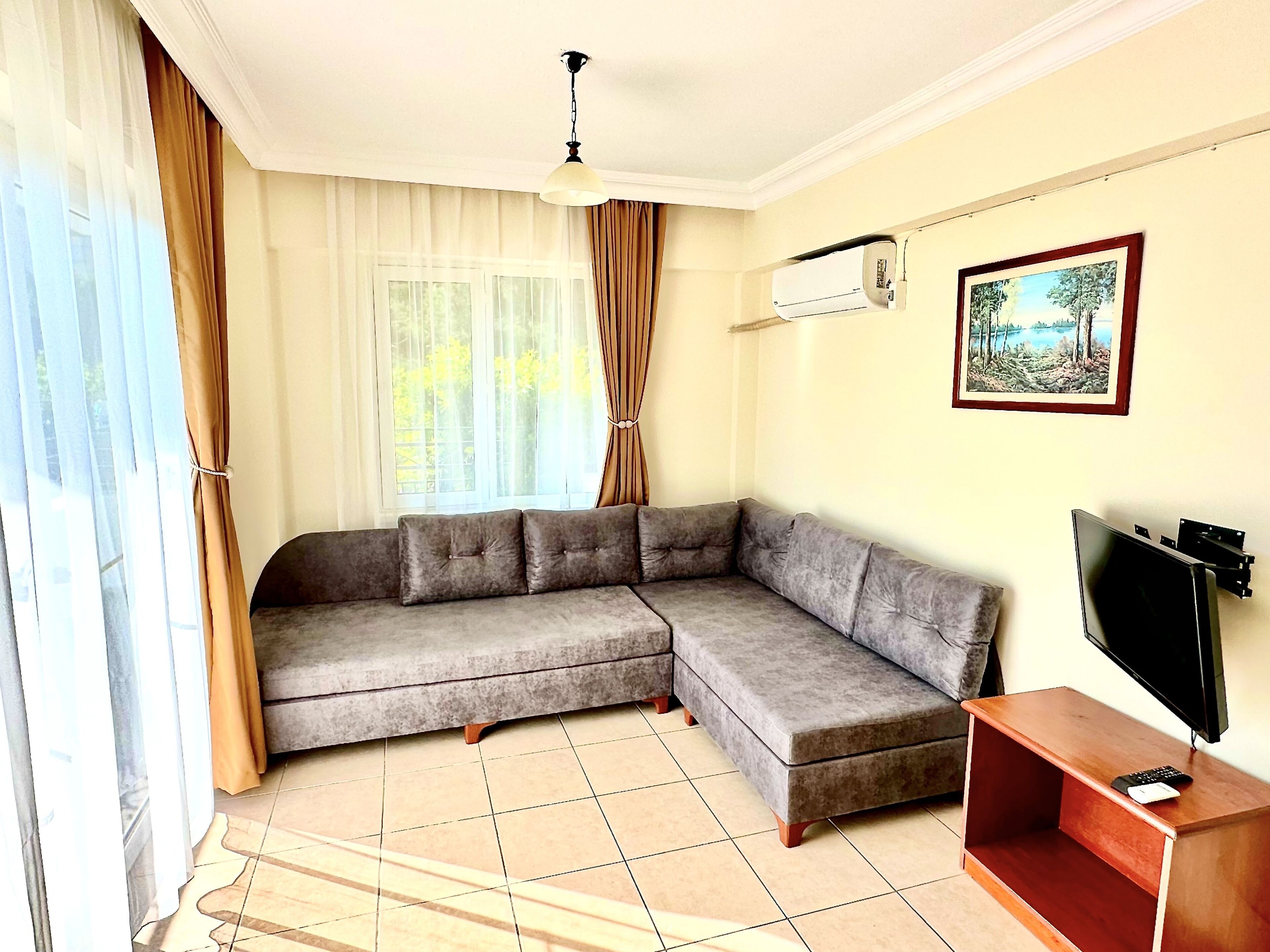 Standard-huoneisto, 1 makuuhuone, keittiö, näköala puutarhaan | Ylelliset vuodevaatteet, tallelokero huoneessa, työpöytä, äänieristys