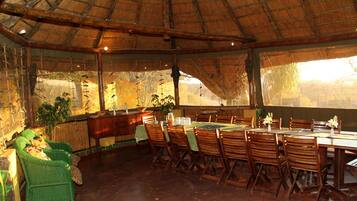 Daily cooked-to-order breakfast (USD 12 per person)