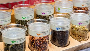 含每日吃到飽早餐