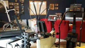 Fitness facility - Meisterhaus Bed & Breakfast (Morristown)