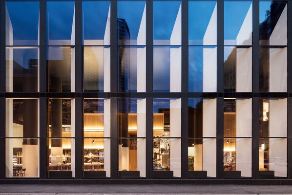 Façade de l’hébergement - soirée/nuit