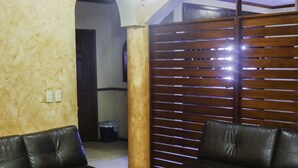 Unclassified image, 5 of 32, button - Hotel Paraiso Real (Mineral del Monte)