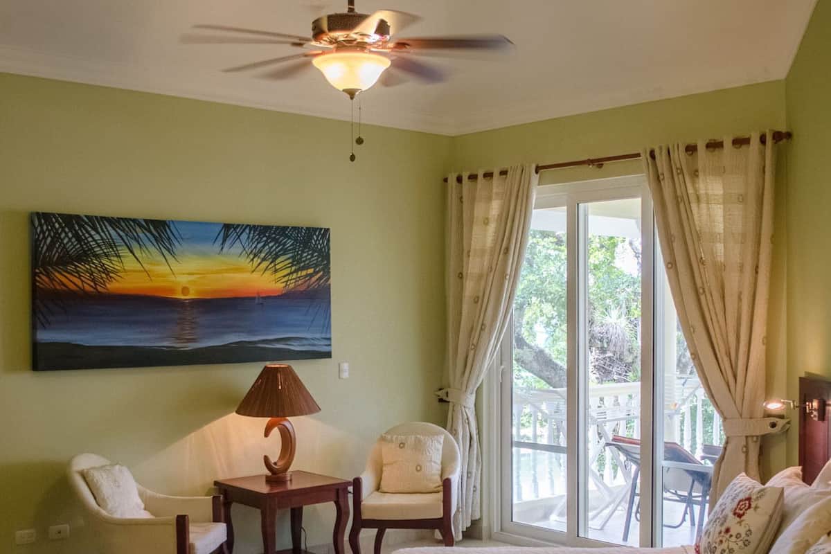 Two Bedroom Penthouse | 1 chambre, accès au Wi-Fi (inclus)