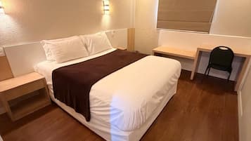 Dobbeltrom – deluxe | Skrivebord, blendingsgardiner, lydisolert og wi-fi (inkludert)