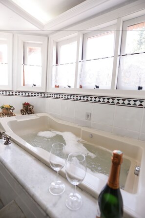 Premium Double Room | Tab mandi berpancutan