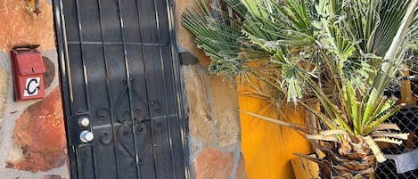 Standaard suite, 1 queensize bed, niet-roken, bijgebouw | Gratis wifi, beddengoed