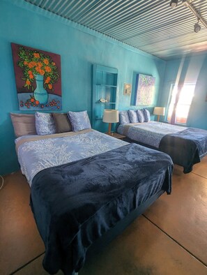 Premium suite, 2 queensize bedden, niet-roken, uitzicht op de binnenplaats | Gratis wifi, beddengoed