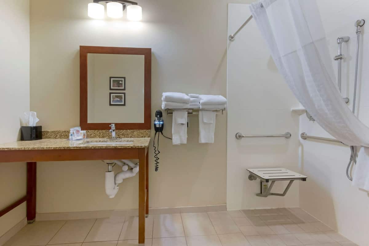 desk, blackout curtains, iron/ironing board, free wifi