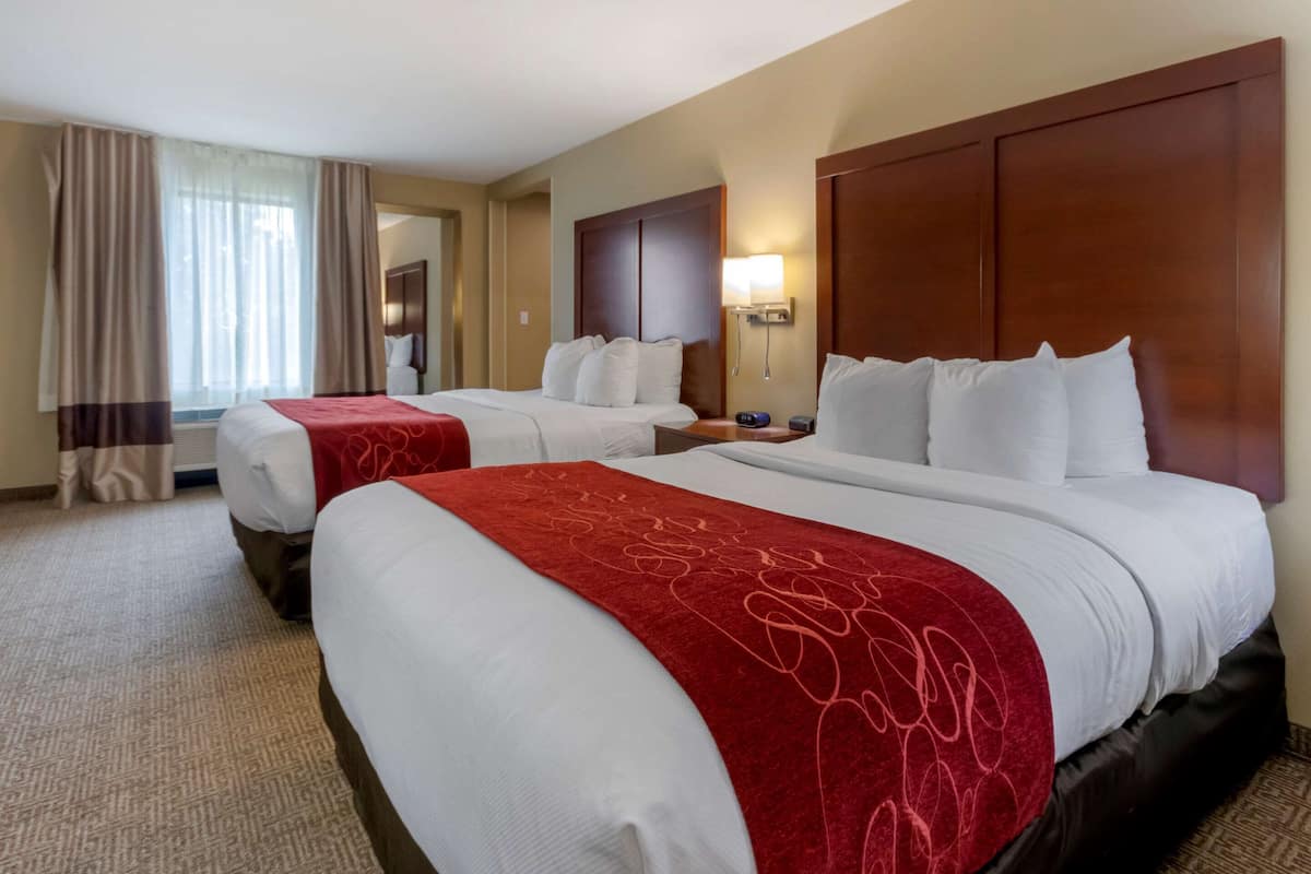 suite, multiple beds, accessible, non smoking | desk, blackout curtains, iron/ironing board, free wifi