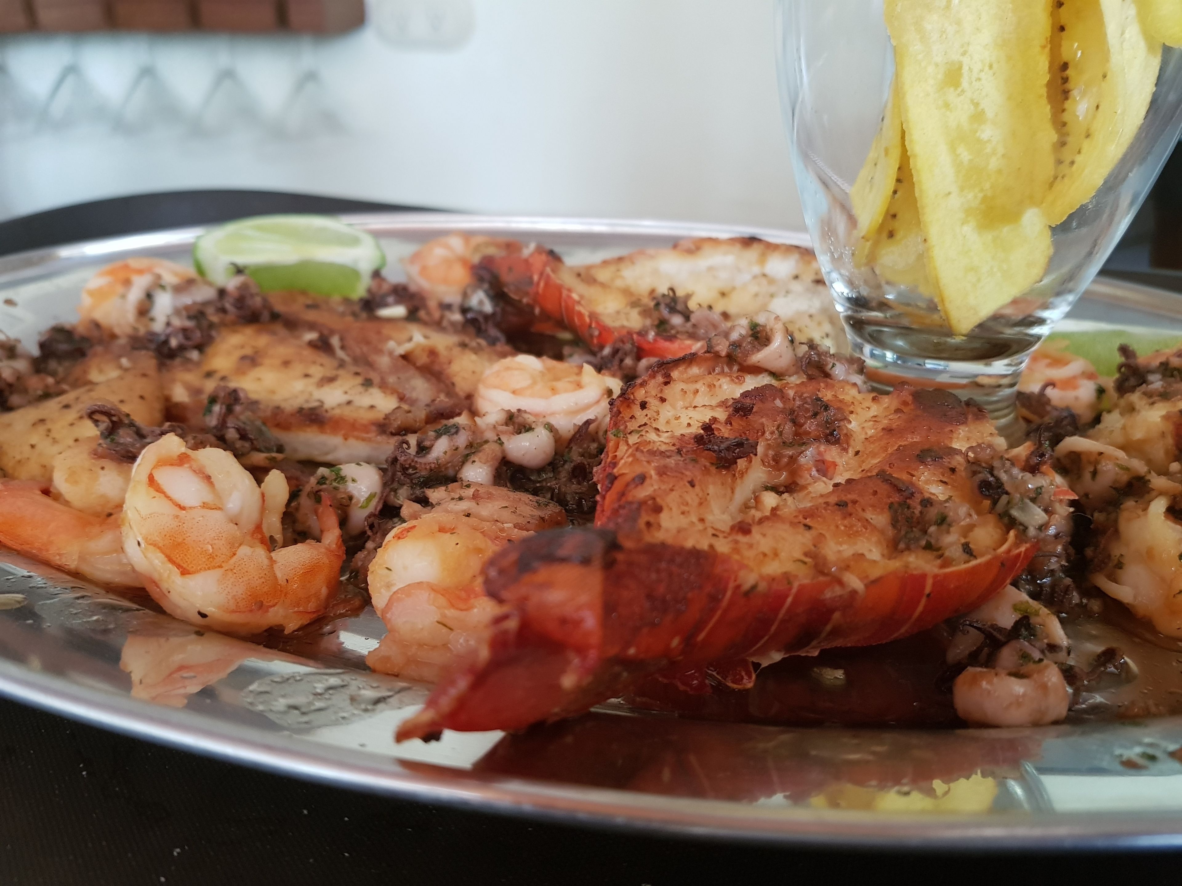 breakfast, lunch, dinner served; international cuisine