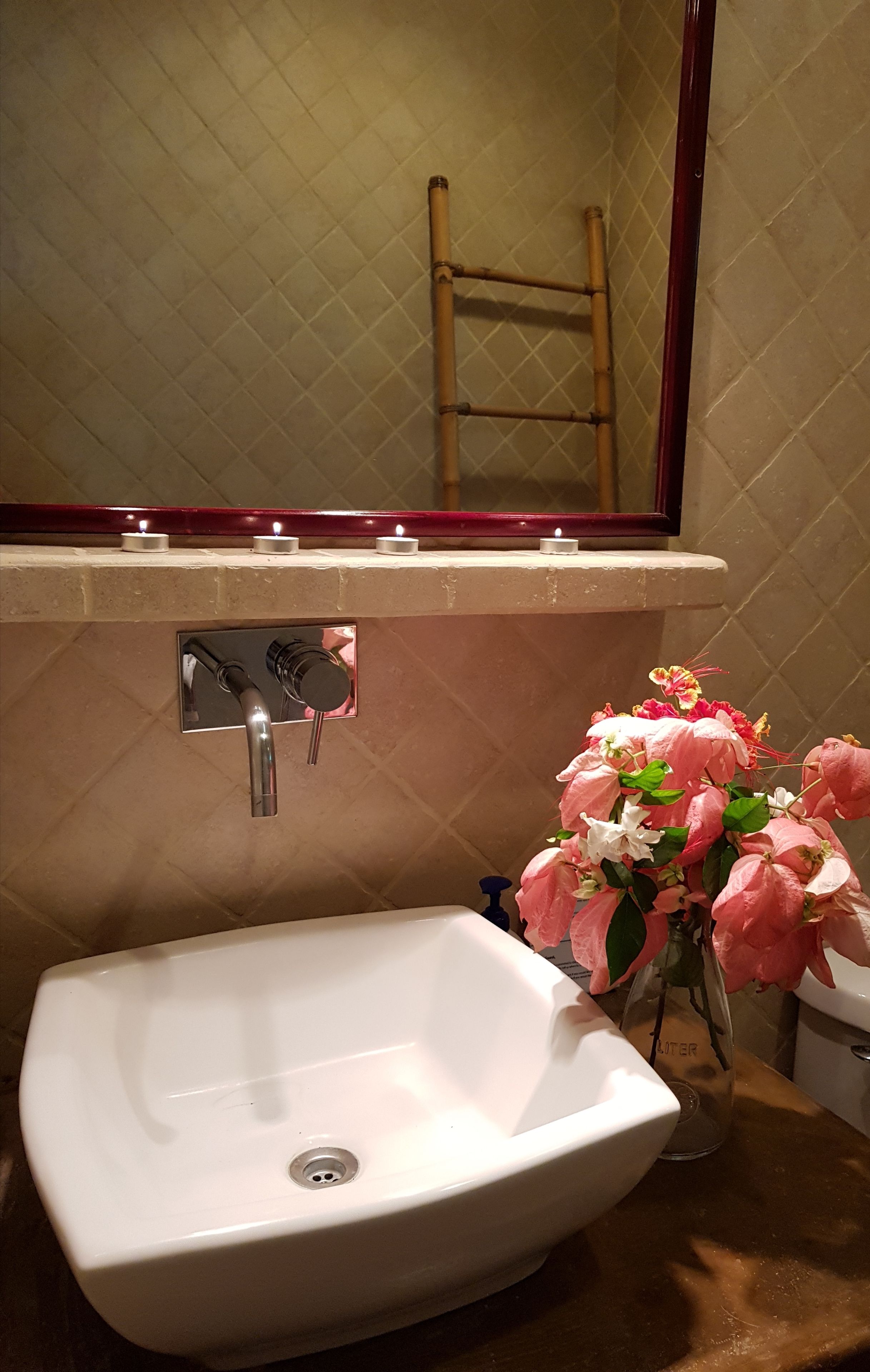 deluxe room, 1 king bed | bathroom | shower, free toiletries, towels