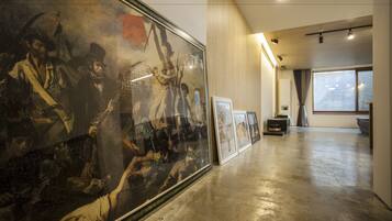 ์๋ฐ ์์ค ๋ด ํธ์ ์์ค/์๋น์ค