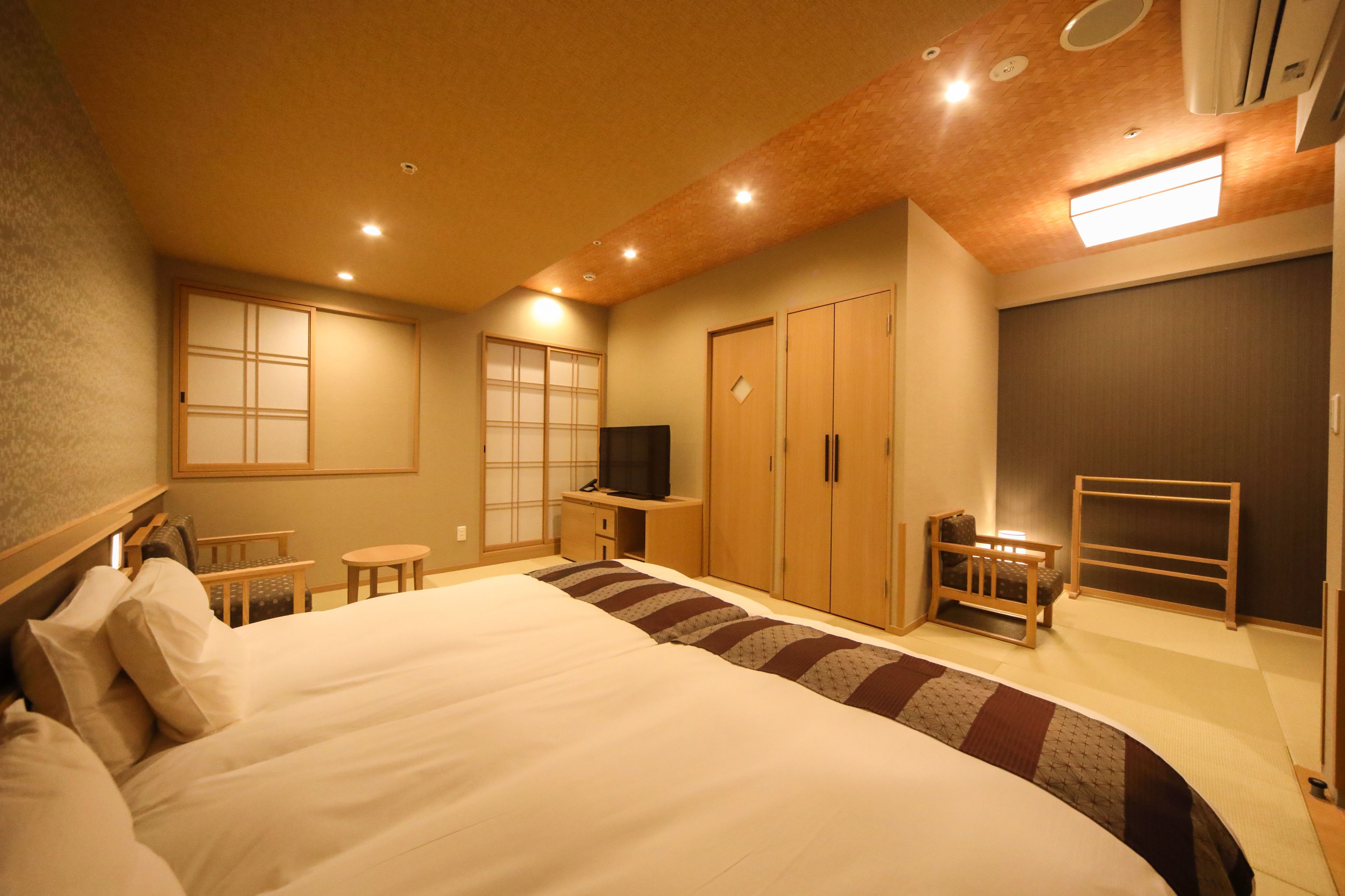 1 bedroom, in-room safe, desk, soundproofing