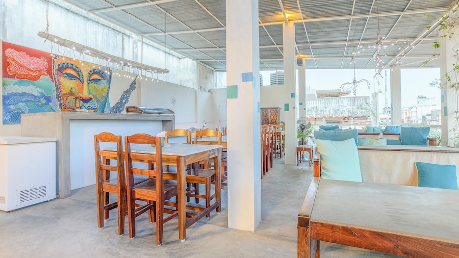 Itsy Hotels Red Lotus Heritage, Promenade Beach