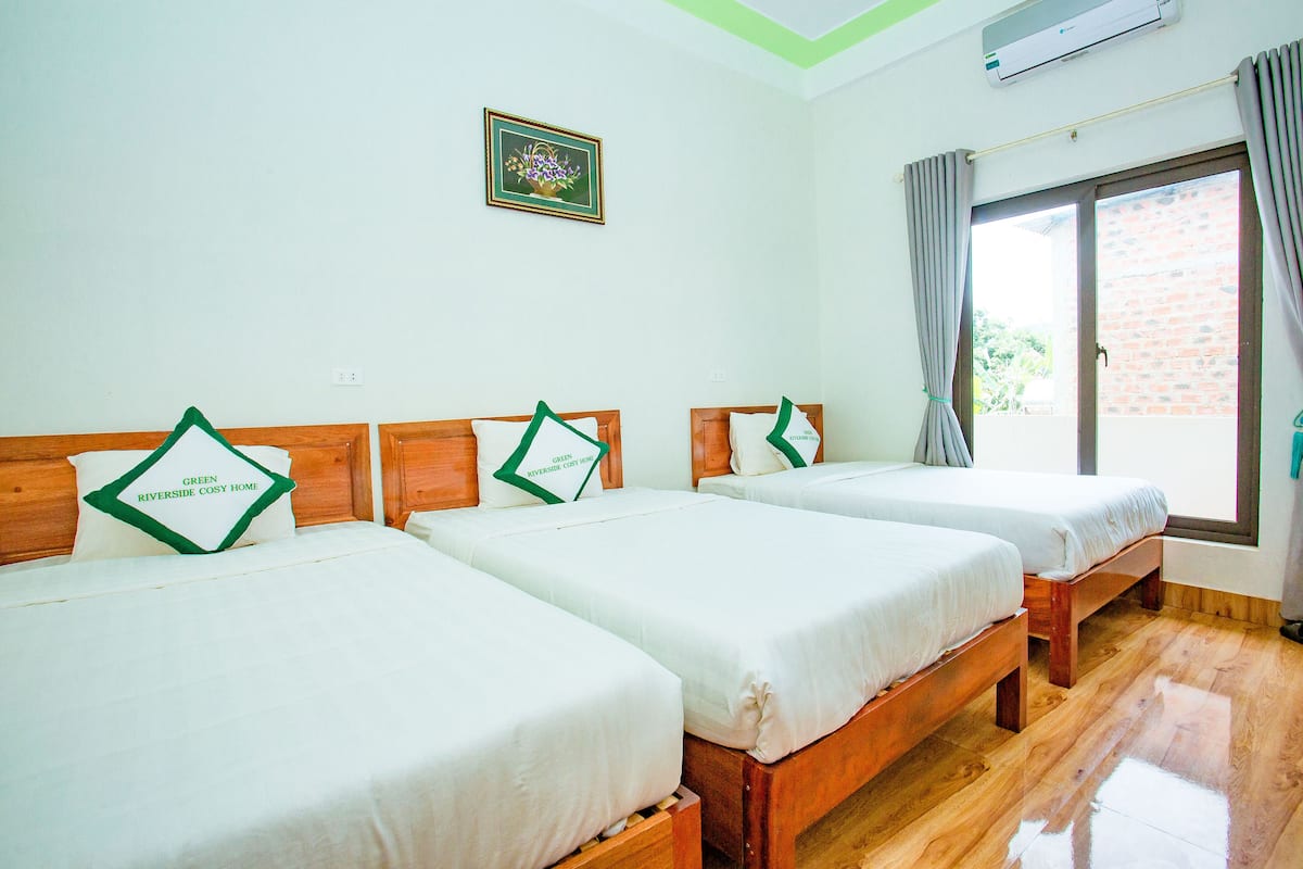 Superior Triple Room | 9 bedrooms, desk, laptop workspace, blackout drapes