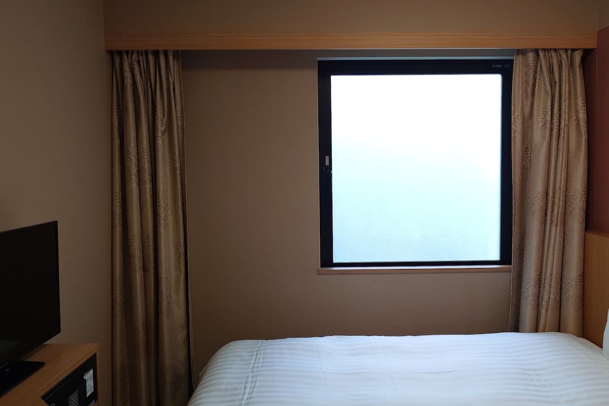 오리/거위털 이불, 객실 내 금고, 암막 커튼, 방음 설비