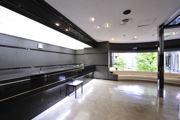 Reception - Court Hotel Niigata (Niigata)