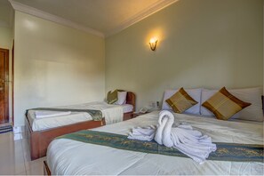 Minibar, in-room safe, desk, soundproofing - DV Angkor Villa (Siem Reap)