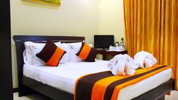 In-room safe, desk, iron/ironing board, free WiFi