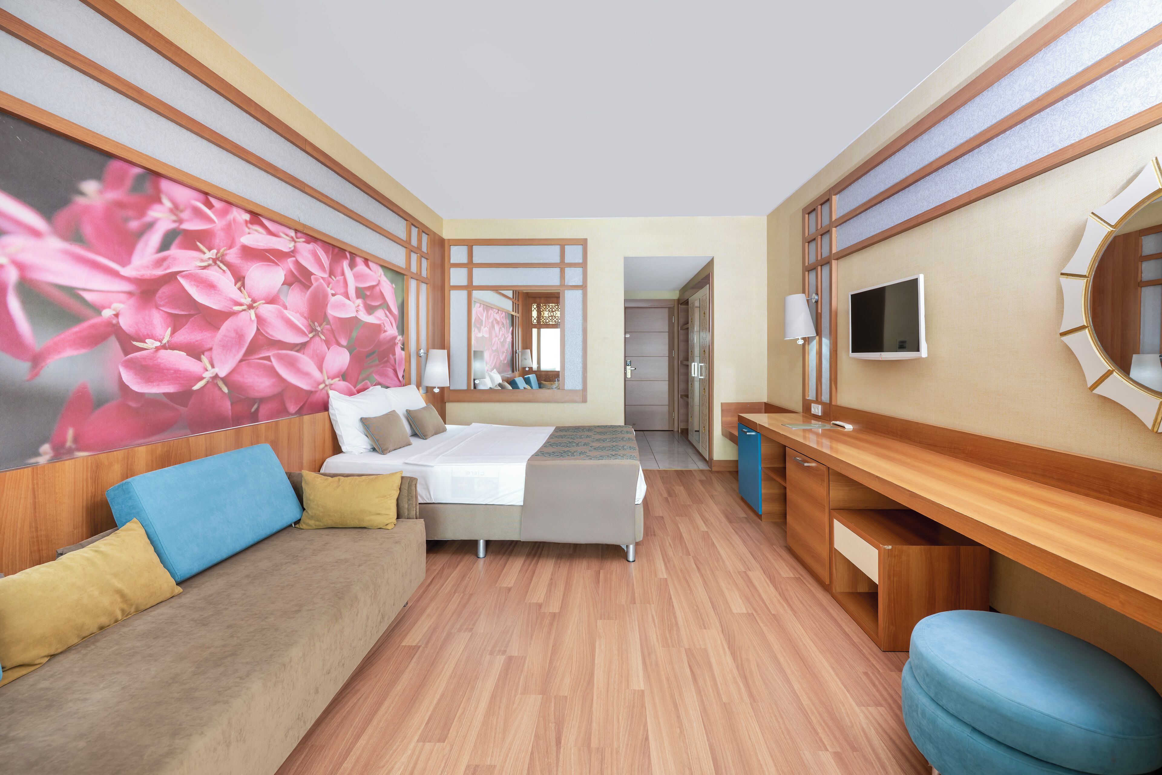 Family Room, Pool View | Free minibar, in-room safe, free cots/infant beds, WiFi