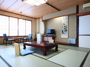 [Non-smoking] Spacious two-room Japanese-style room 12.5 + 8 tatami mats | In-room safe, desk, free WiFi - Toushijima Onsen Suzunami (Toba)