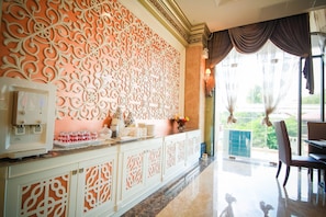 Daily buffet breakfast (THB 300 per person)