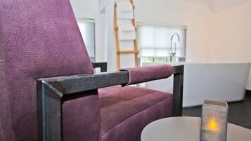 Suite (Love) | Area soggiorno | TV a schermo piatto