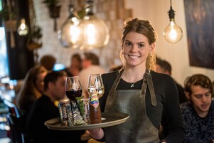 Se sirven desayunos, almuerzos y cenas