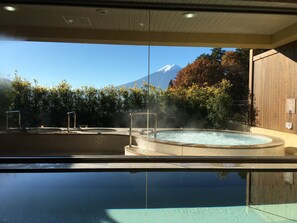 室內 Spa 池